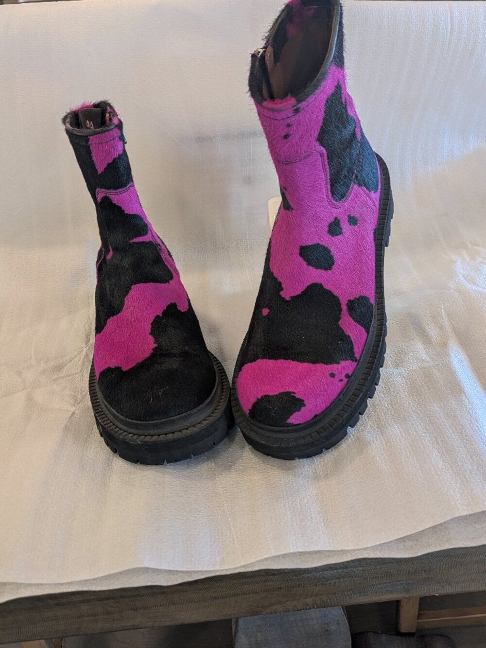 CamperLab Eki Calf Hair Cow Print Chunky Boots Pink & Black Men's 10.5